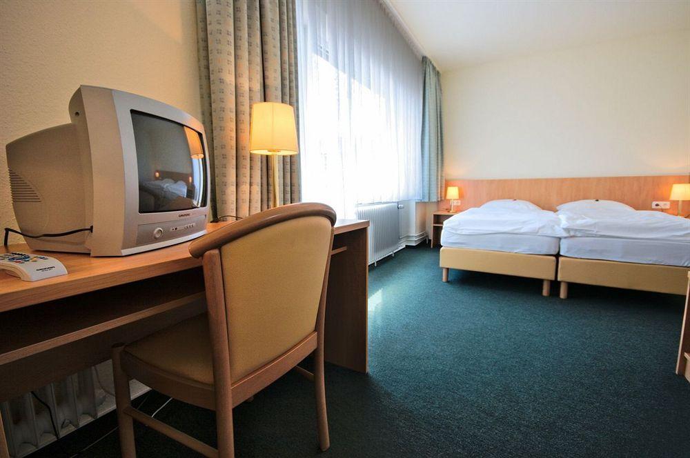 Hotel Wiking Кіль Екстер'єр фото