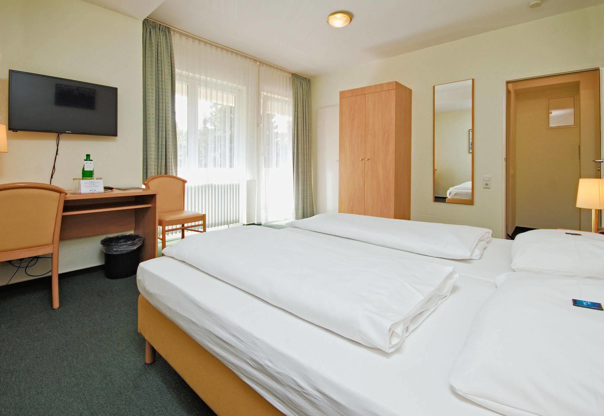 Hotel Wiking Кіль Екстер'єр фото